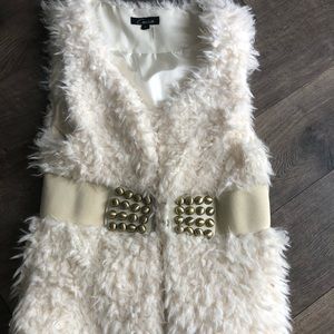 ‼️White Furry Vest W/Gold Studs SZ M